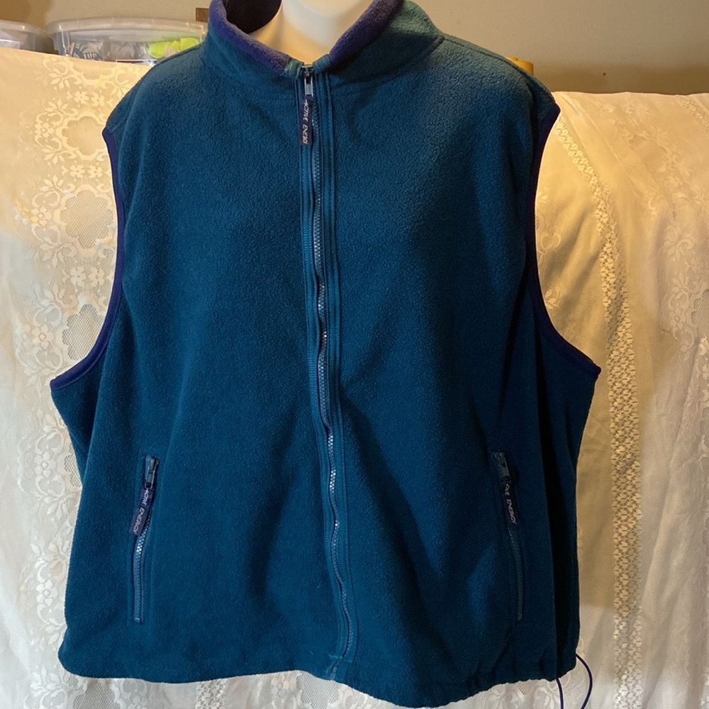 10/$50 ACTIVE ENERGY Green And Dark Blue Fleece Vest with Zip Size XL Unixes